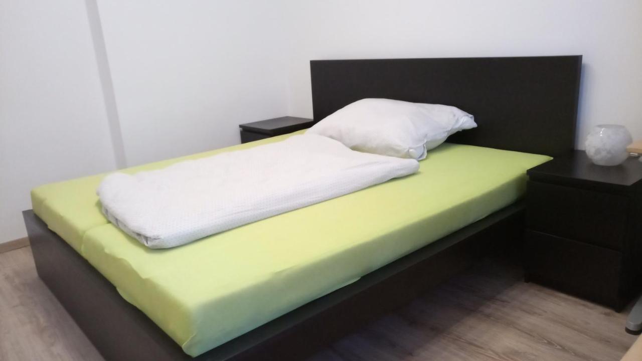 Apartman Xaveriova プラハ エクステリア 写真
